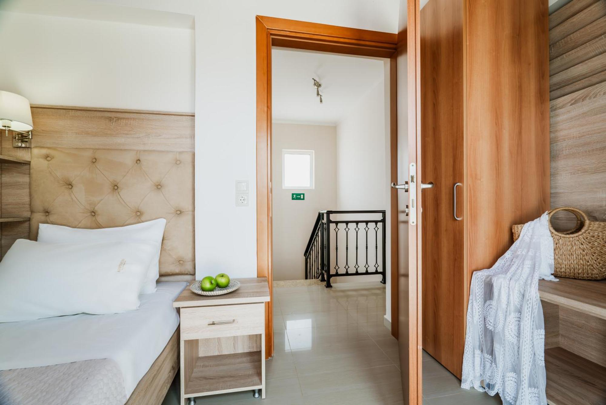 Villa Aretousa 1 Agia Marina Exteriör bild